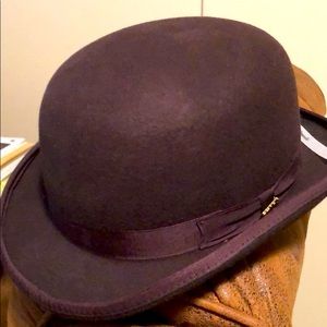 Merchandise headwear